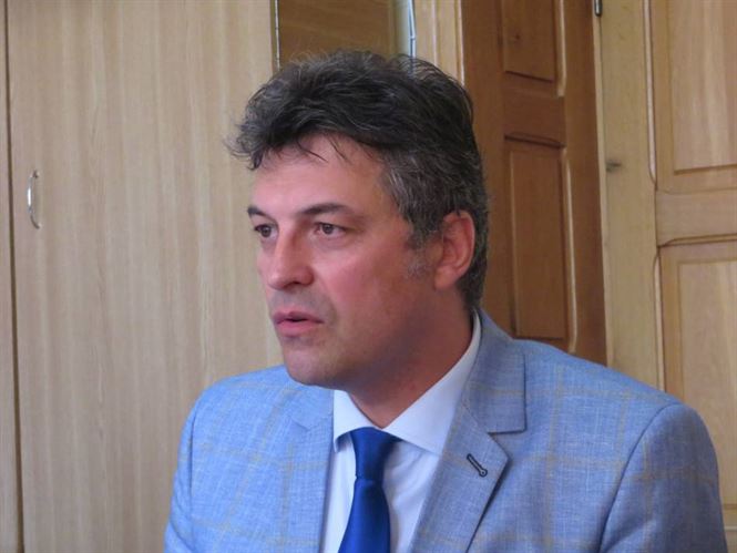 Canciu: Pana acum era o practica privind numirea politica a directorilor de scoli