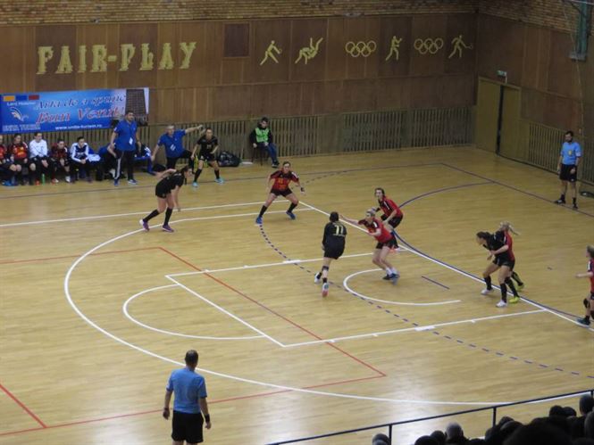 HC Dunarea Braila - danubius Galati 23-19 (10-9)