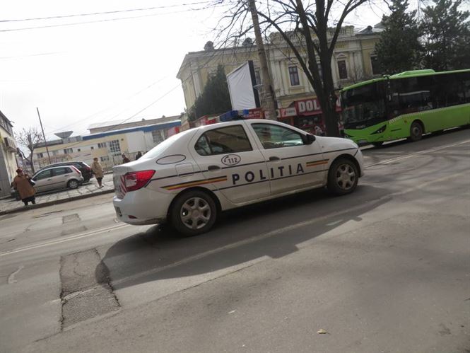 In fiecare zi pe strazi, cu politia nu-i de gluma