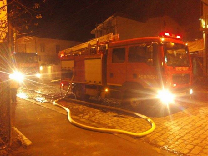 Incendiu pe strada Piata Poporului