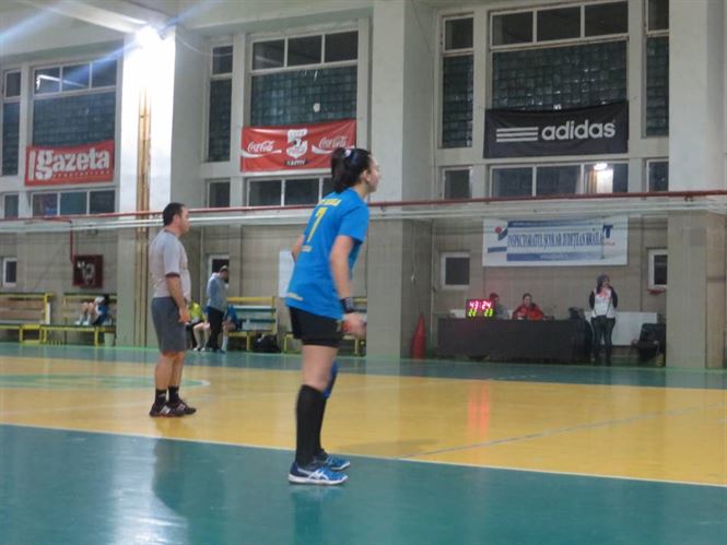 Junioarele III de la LPS Braila au inceput turneul semifinal 1 cu o infrangere