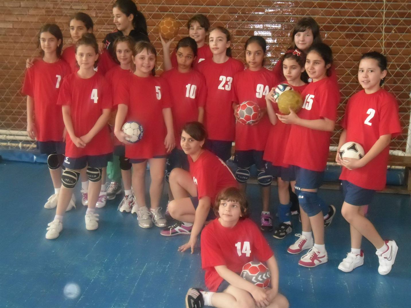 LPS Braila junioare V calificate la turneul semifinal