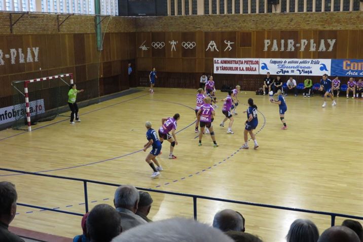 Meciuri decisive pentru clasamentul Ligii feminine de handbal