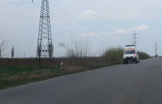Motociclist fara permis, s-a izbit intr-un parapet