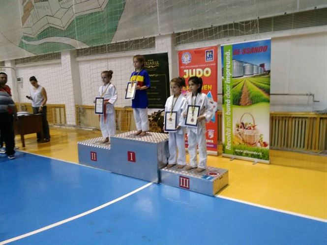 O medalie de bronz la nationalele de judo U10 pentru sportivii braileni