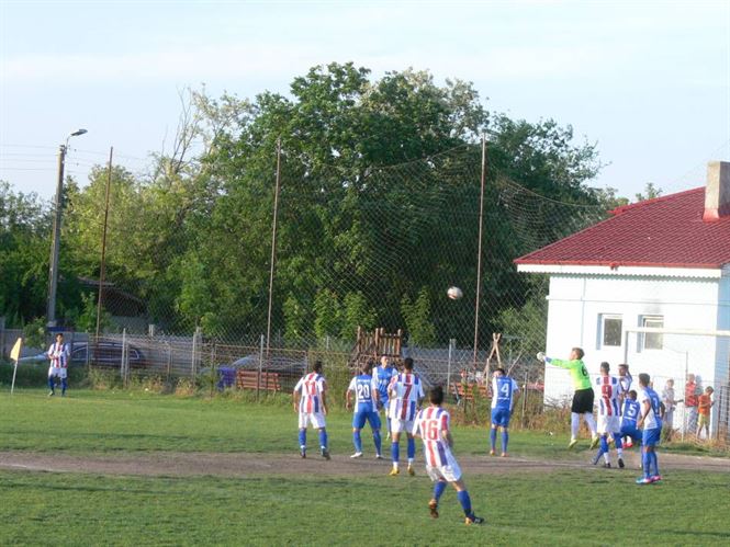 Victoria Traian a invins pe CS Faurei si a relansat lupta pentru castigarea Ligii a 4-a