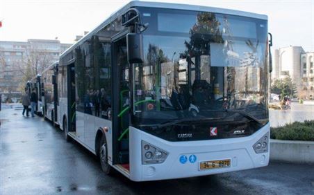 Patru autobuze noi vor intra in curand pe traseele Braicar