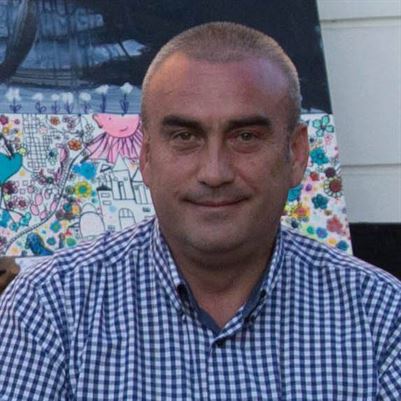 Politica e in tot si in toate