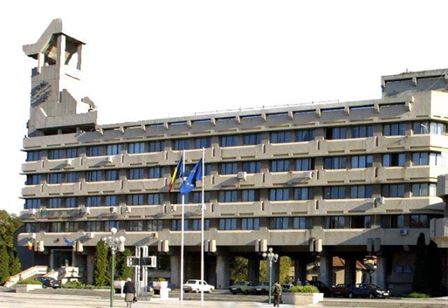 Guvernul a stabilit limita anuala privind finantarile rambursabile pentru UAT-uri