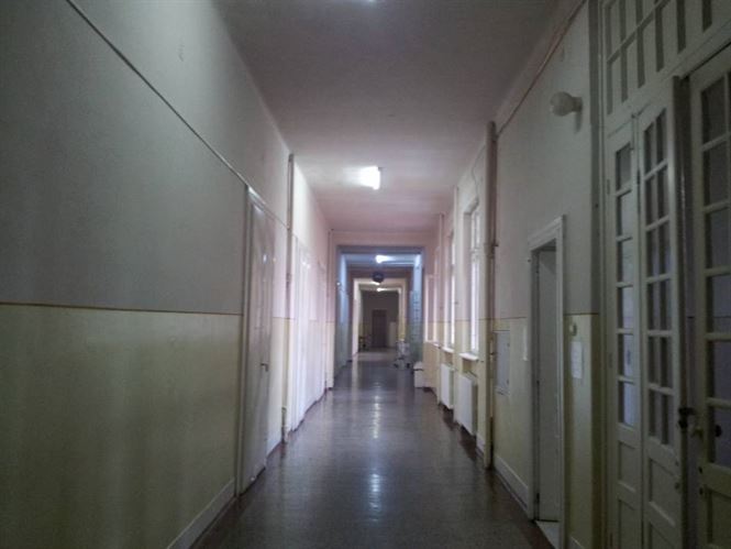 Prins ca a furat din vestiarul unei unitati medicale