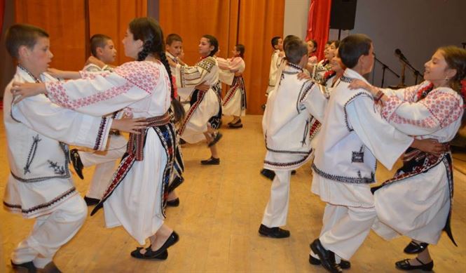 Romanasii de Rosiori premiati la Festivalul National de folclor
