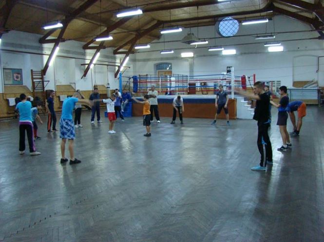 Sase braileni lupta pentru medalii la nationalele de box cadeti
