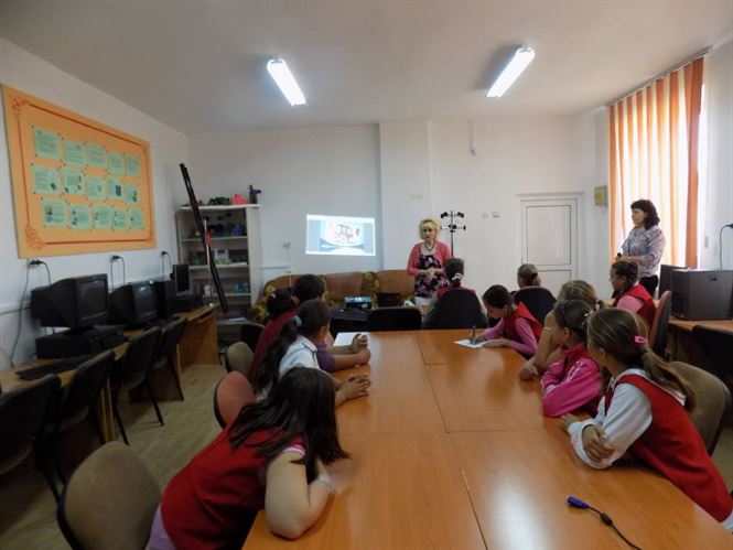 Circa 4500 de elevi din Braila implicati in proiectul ”Scrisul Face Bine”