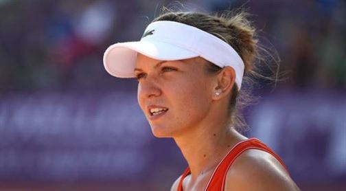 Simona Halep se lupta pentru titlu la BRD Bucharest Open cu Roberta Vinci