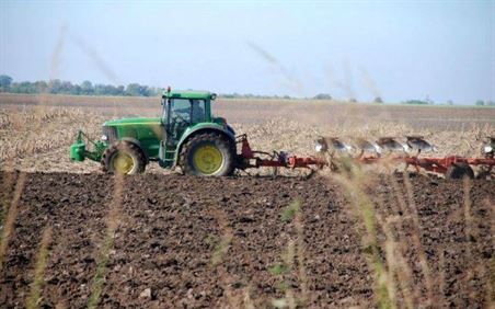 ANAF propune formulare pentru regimul special de TVA pentru agricultori