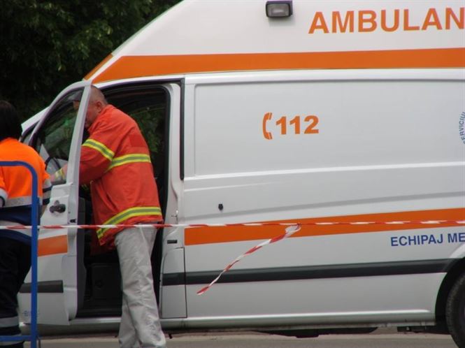 Tamponare pe DE 584 soldata cu ranirea a doi minori