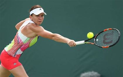 Halep eliminata in sferturile turneului de la Miami de o elvetianca cu tatal nascut in Romania