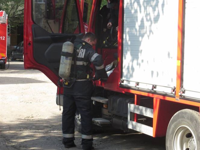 Toalete ecologice incendiate