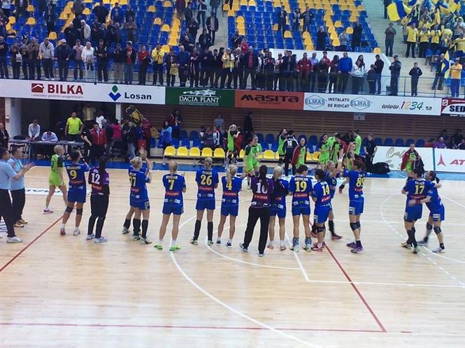 Victorii pe linie ale gazdelor in Liga feminina de handbal