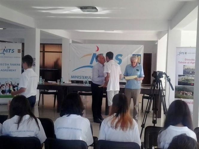 Castigatorii etapei nationale a concursului “Mesajul meu antidrog”