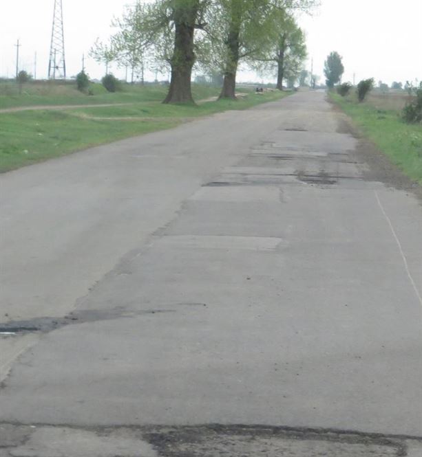 Bani pentru drumuri judetene si comunale
