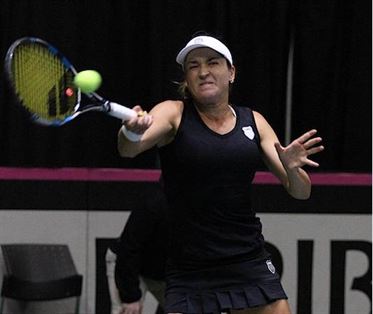 Dulgheru a invins-o pe Bouchard si Romania a egalat Canada