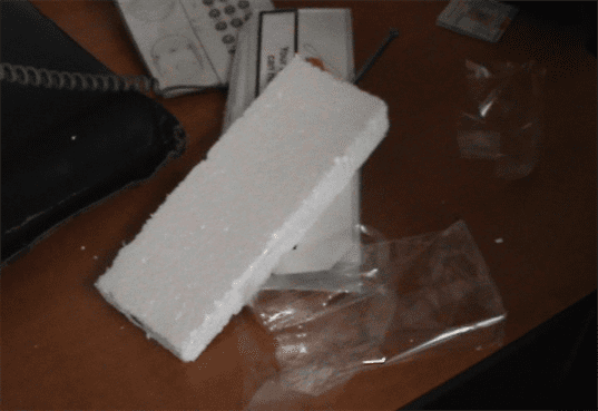 Cartuse de tigari incarcate cu polistiren