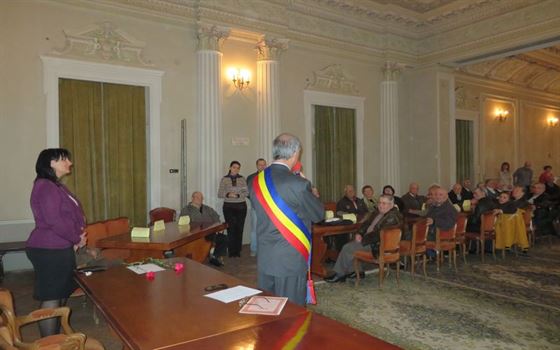 50 de cupluri au fost premiate pentru 50 de ani de casatorie 50 de cupluri au fost premiate pentru 50 de ani de casatorie