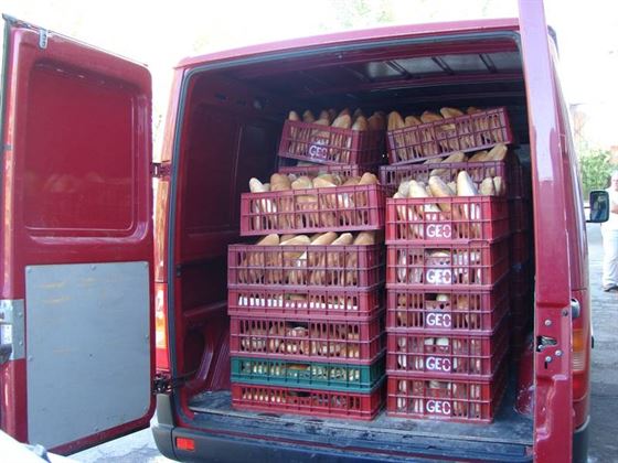 Comercializa produse de panificatie fara documente legale