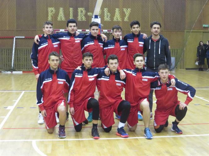 Juniorii U16 de la Cuza Sport liderii grupei cu doua etape inaintea finalului fazei de calificare